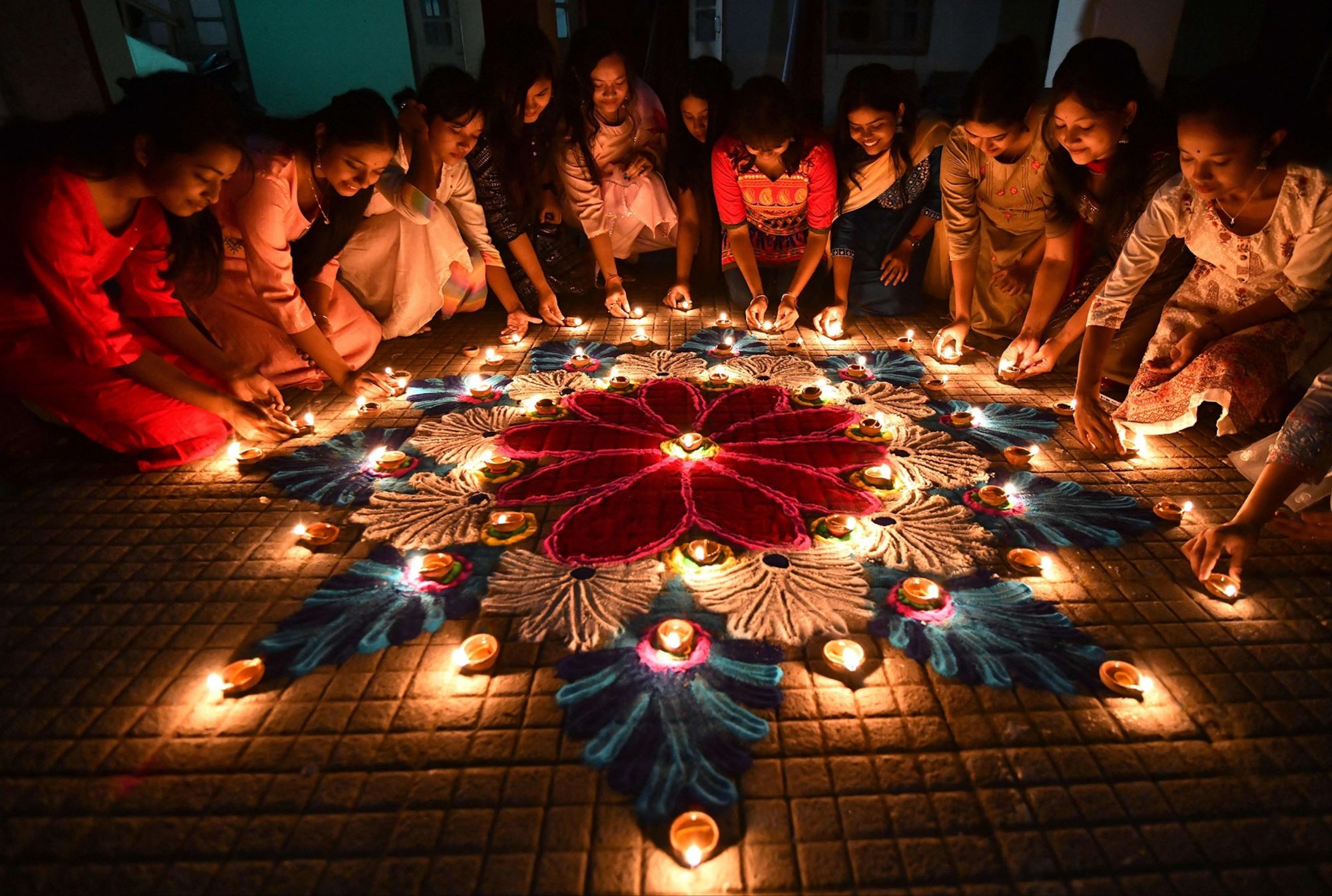 No-Cost EMI, BNPL and Pre-Approved Loans: What Festive Shopping Really Costs